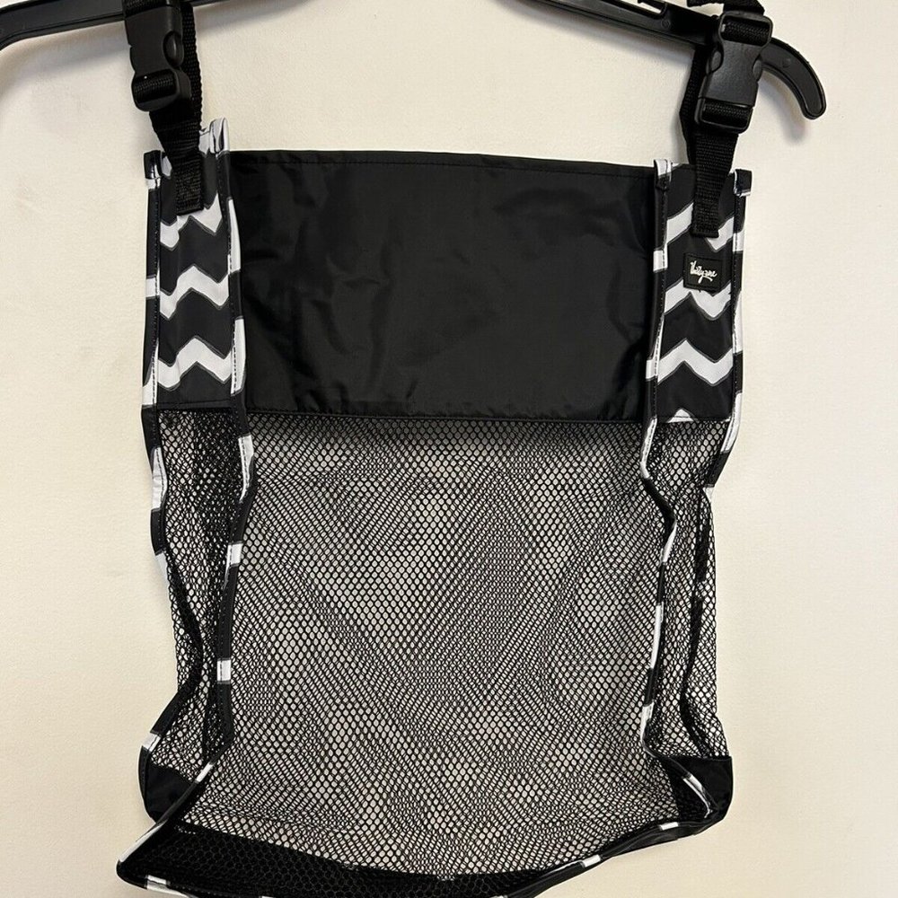 thirty One On a Stroll Bag, Black and White Chevron pattern, New, never used